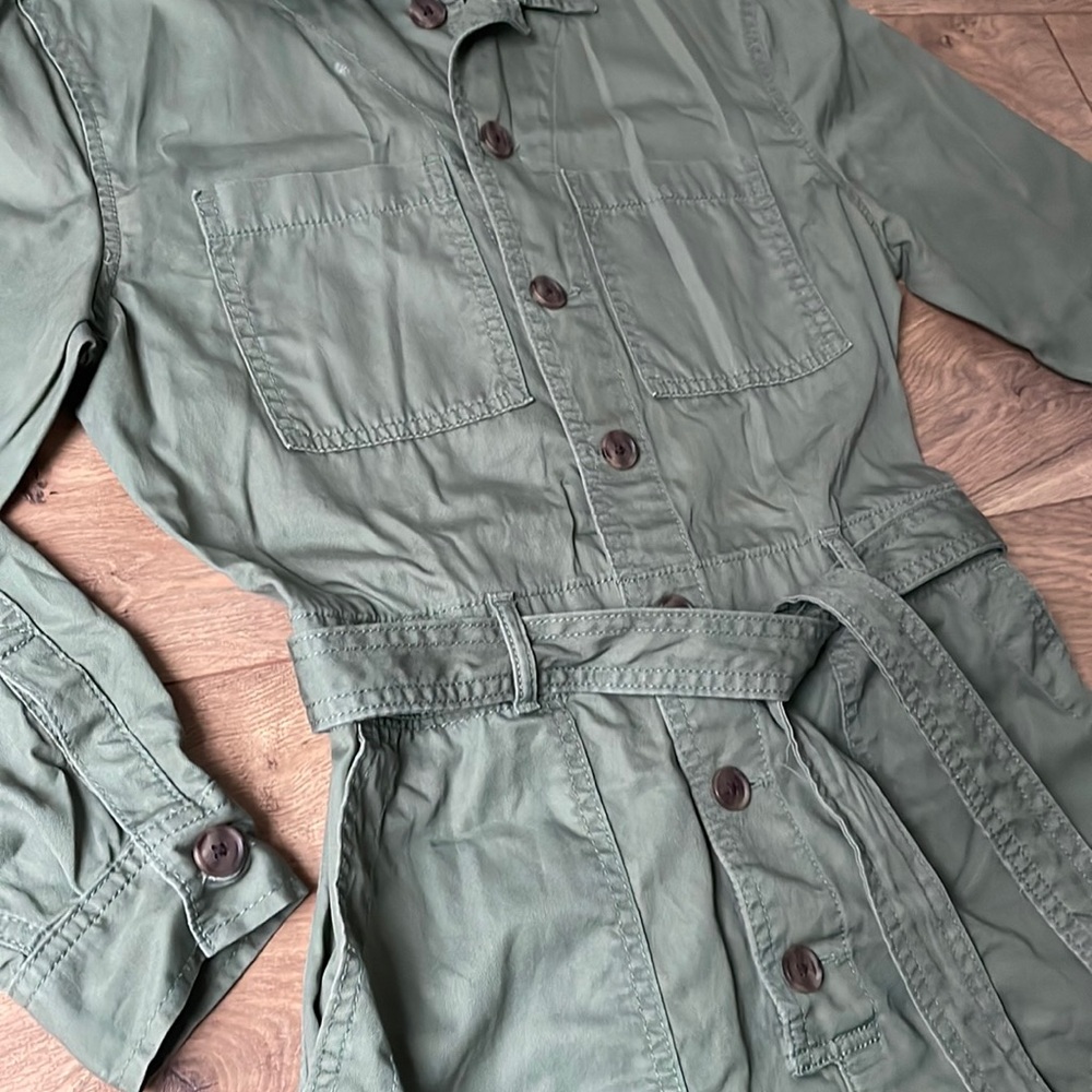 Petite olive green GAP utility romper - Picture 6 of 13